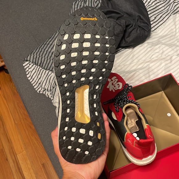 Chinese solar New Year human race sneakers, size 9 1/2. Worn 2 times - Picture 6 of 6